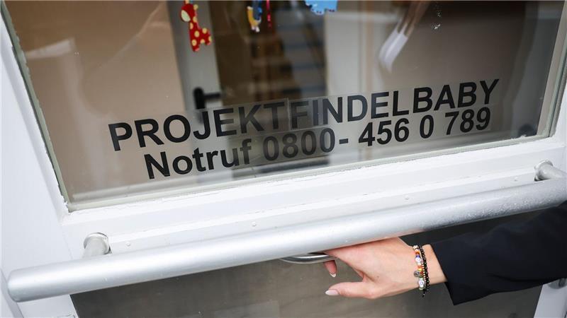 Die Trägerorganisation Sternipark, die 2000 die bundesweit erste Babyklappe eröffnete, ist auch in Satrup bei Flensburg aktiv. (Archivbild)