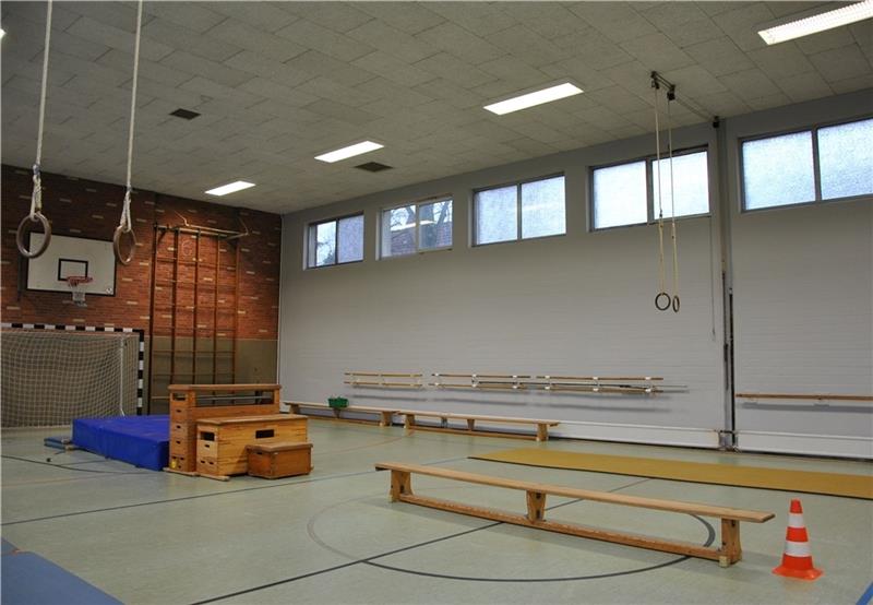 Neuer Streit zwischen Grundschule und Politik in Horneburg Die Turnhalle der Grundschule Horneburg ist zu klein, die Versorgung der Grundschüler mit Schulsport ein Problem. Foto: Lohmann