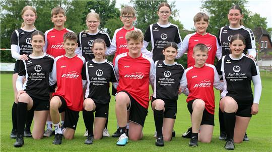 Die U14-Mädels und Jungs des MTV Wangersen fiebern den Deutschen Meisterschaften auf der heimischen Anlage entgegen.