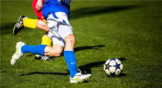 Die U17-Fußballer des JFV A/O/B/H/H haben in der Niedersachsenliga gewonnen (Symbolbild). Foto: Pixabay/Phillip Kofler