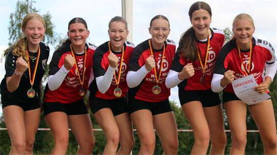 Die U18-Mädchen des MTV Wangersen sind norddeutscher Vizemeister geworden. Das Team hat ein Durchschnittsalter von knapp 16 Jahren.