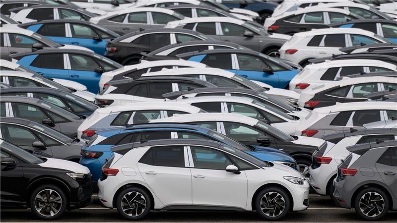 Die US-Zölle belasten die deutschen Autobauer besonders. (Archivbild)