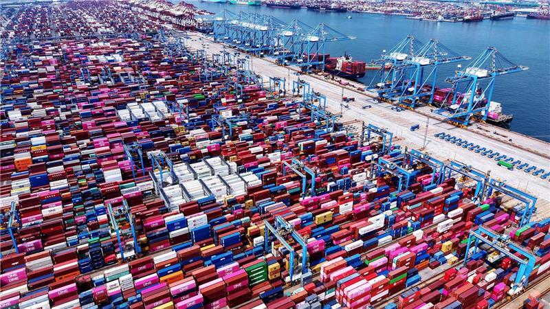 Die USA haben nach Angaben des Weißen Hauses seit Januar gut 235 Milliarden US-Dollar an Zöllen eingenommen. (Symbolbild)