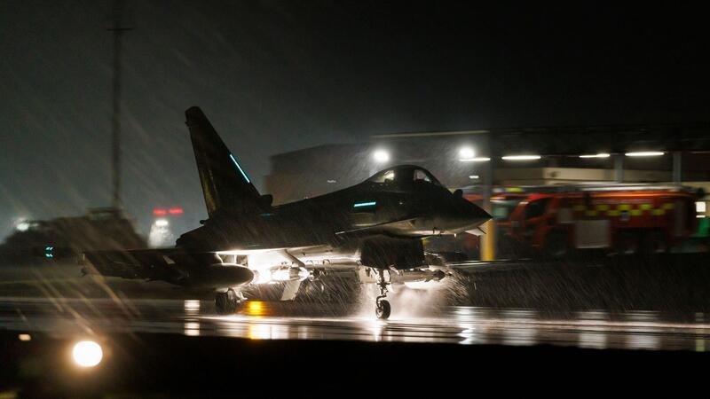 Die USA und Großbritannien haben Stellungen der Huthi-Miliz im Jemen angegriffen - es ist der zweite koordinierte Militärschlag binnen zwei Wochen.