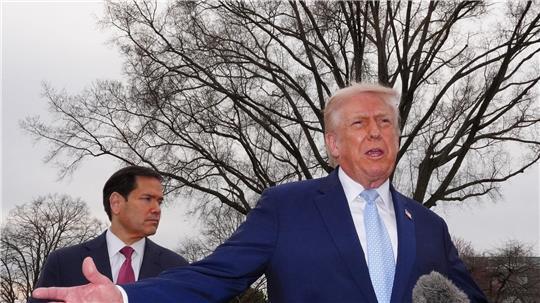 Die USA unter Trump drohen erneut mit dem Rückzug aus der Nato. (Archivbild)