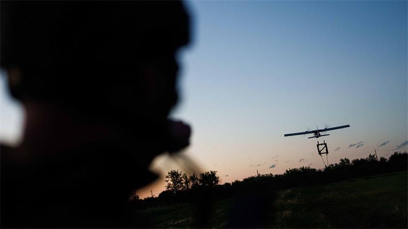 EU und Ukraine schließen Drohnen-Deal - Schiffe angegriffen Die Ukraine greift mit ihren Drohnen zunehmend russische Ziele an. (Archivbild)
