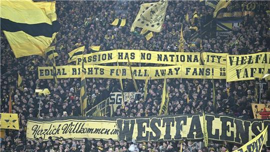 Die Ultra-Fans von Borussia Dortmund fehlen beim Champions-League-Spiel in Bergamo. (Archivbild)