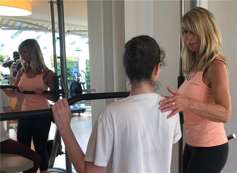 Die Unternehmerin Heike Hermeling , Inhaberin von „Lady Fitness“, ist Mutter eines 20-jährigen Sohnes und hat wie viele Frauen Karriere und Familie unter einen Hut gebracht. Foto Balzer