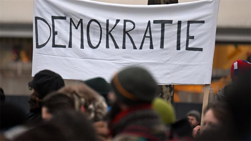 Mehr Niedersachsen sehen sich als rechts Die Unzufriedenheit mit der Demokratie wächst. (Symbolbild)