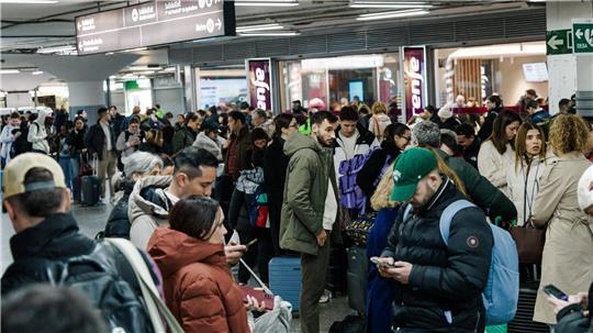 Die Ursache des Unfalls blieb vorerst unbekannt.