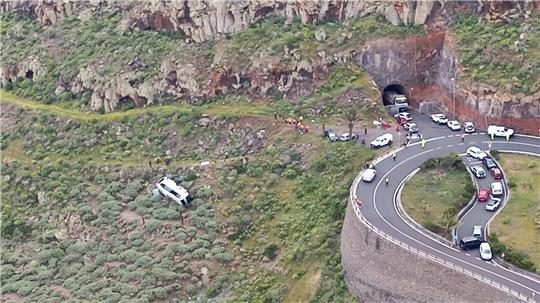 Die Ursache des Unfalls blieb vorerst unbekannt.