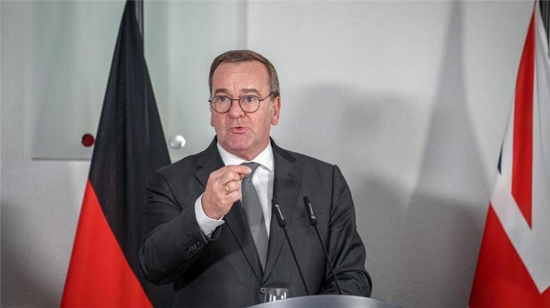 Die Ursache für den Absturz eines in Leipzig gestarteten Frachtflugzeugs bei Vilnius ist weiterhin unklar. Verteidigungsminister Pistorius fordert erhöhte Sensibilität bei bestimmten Frachtsendungen.