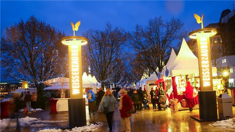 Die Veranstalter des Weihnachtsmarkts auf dem Jungfernstieg sind mit dem Umsatz zufrieden. (Archivfoto)