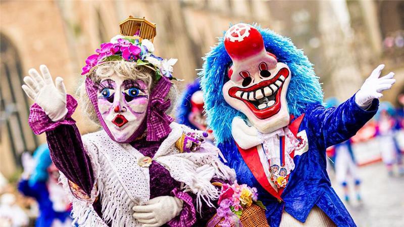 Braunschweiger Karnevalsumzug teurer wegen Sicherheitskosten Die Veranstalter erwarten mindestens 200.000 Karnevalisten zum „Schoduvel“ in Braunschweig. (Archivbild)