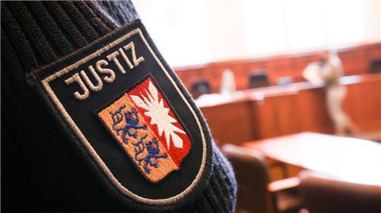 Die Vereinigung kritisiert fehlende Einbindung der Beschäftigten bei Justizreform. (Symbolbild)