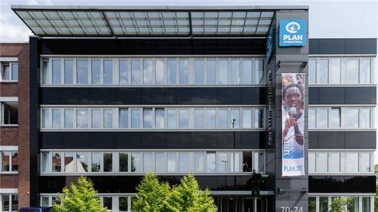 Die Verwaltungszentrale der Kinderrechtsorganisation Plan International in Hamburg.