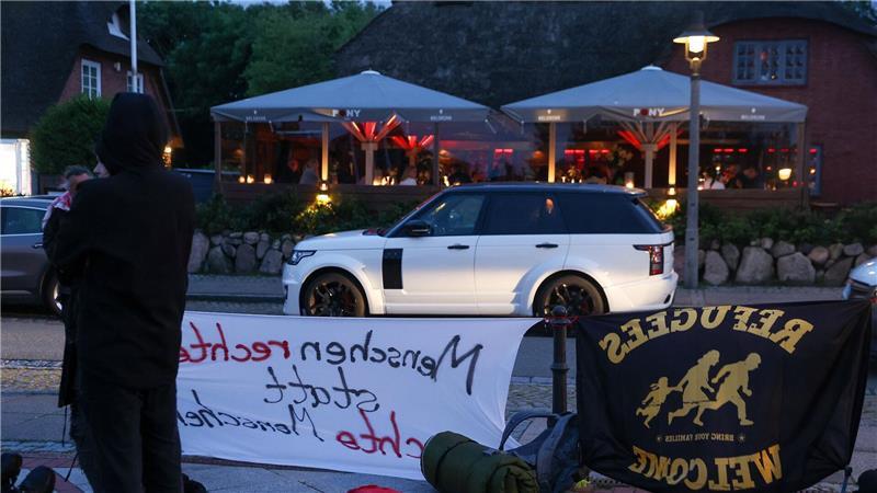 Ausländerfeindliche Parolen auf Sylt: Ermittlungen nach Skandal-Video beendet Die Vorfälle sorgten nicht nur auf der Nordsee-Insel für Empörung. (Archivbild)