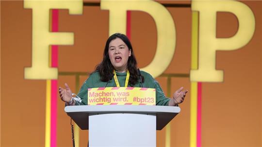 Die Vorsitzende der Jungen Liberalen, Franziska Brandmann, fordert für die Themengebiete Haushalt, Wirtschaft, Außenpolitik und Rente Kursänderungen von der Bundesregierung.
