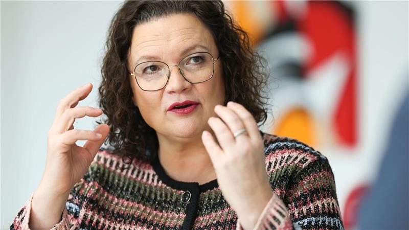 Die Vorstandsvorsitzende der Bundesagentur für Arbeit, Andrea Nahles, macht auf die zunehmende Bedeutung von Ausländern für den deutschen Arbeitsmarkt aufmerksam (Archivbild).