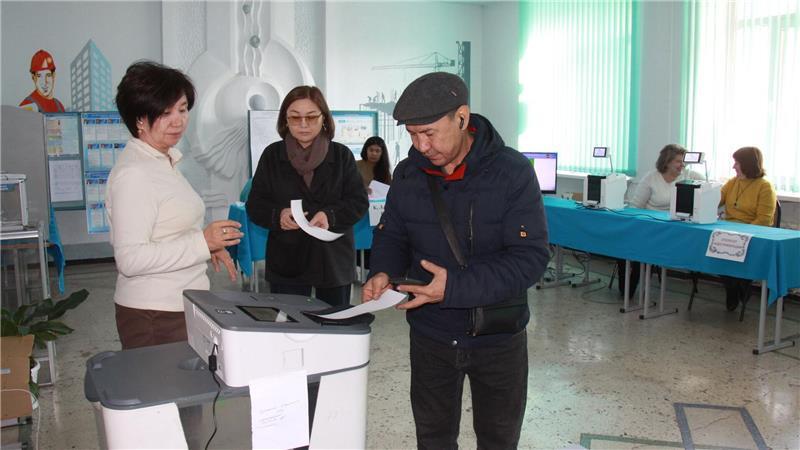 Die Wahlbeteiligung in Kirgistan war mäßig.