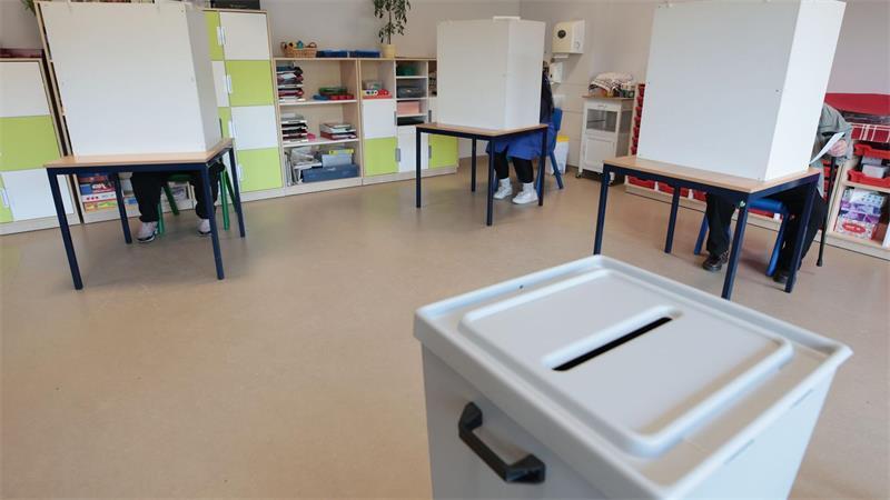 Die Wahllokale sind von 8.00 bis 18.00 Uhr geöffnet. (Archivbild)