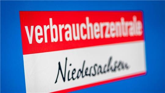 Die Websites bieten echte Angebote zu überteuerten Preisen an. (Symbolbild)