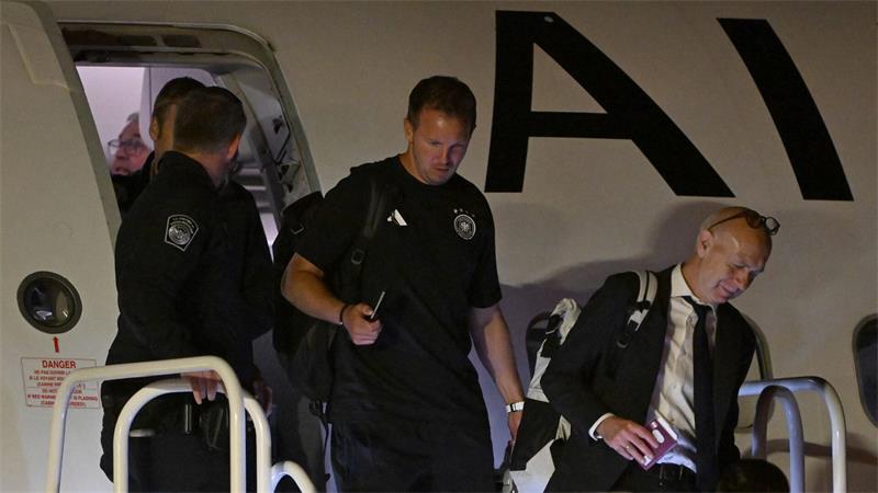 RB-Einigung: Klopps Final-Showdown für den Bundestrainer-Job Die Wege von Julian Nagelsmann und Bernd Neuendorf trennten sich schnell nach dem WM-Aus. (Archivbild)