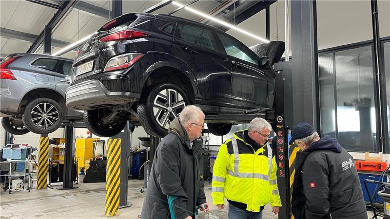 Die Werkstatt des Autohauses Bröhan ist weiterhin geöffnet.