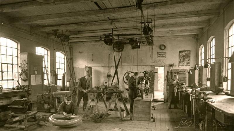Die Werkstatt von Opel Brunsen im Jahr 1936.