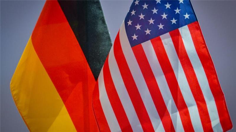 Firmen haben Sorge vor Handelsbarrieren bei Sieg von Trump Die Wirtschaft erwartet den Wahlausgang in den USA mit Spannung.
