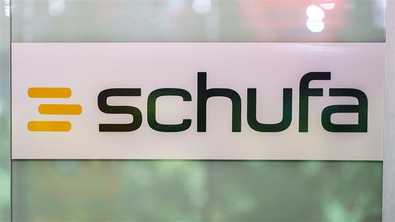Die Wirtschaftsauskunftei Schufa sammelt reichlich Daten, ihre Bonitätsbewertungen haben großes Gewicht. (Archivbild)
