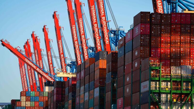 Wirtschaft in Eurozone schrumpft Die Wirtschaftsleistung der Eurozone ist im Sommer im Vergleich zum Vorquartal um 0,1 Prozent zurückgegangen.