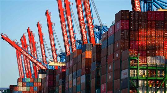 Die Wirtschaftsleistung der Eurozone ist im Sommer im Vergleich zum Vorquartal um 0,1 Prozent zurückgegangen.