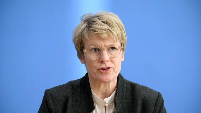 „Wirtschaftsweise“ streiten über Grimms Aufsichtsratsposten Die „Wirtschaftsweise“ Veronika Grimm sorgt für Verstimmung im Sachverständigenrat.
