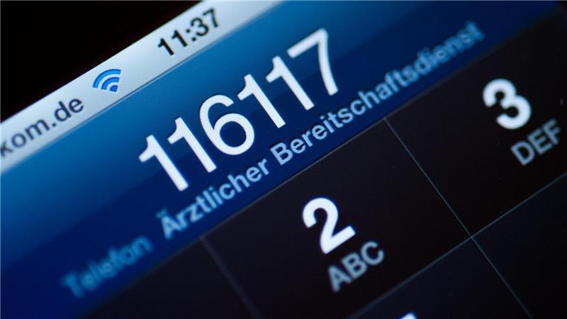 Deutlich mehr Anrufe bei Ärzte-Hotline im Norden Die Zahl der Anrufe auf der Nummer 116117 ist stark gestiegen. (Symbolbild)