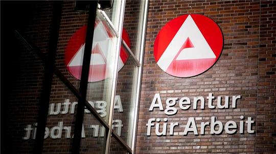 Die Zahl der Arbeitslosen in Deutschland ist im Juni im Vergleich zum Vormonat gestiegen
