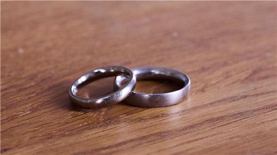 Die Zahl der Eheschließungen in Schleswig-Holstein ist auf dem niedrigsten Stand seit 1985 (Archivbild).