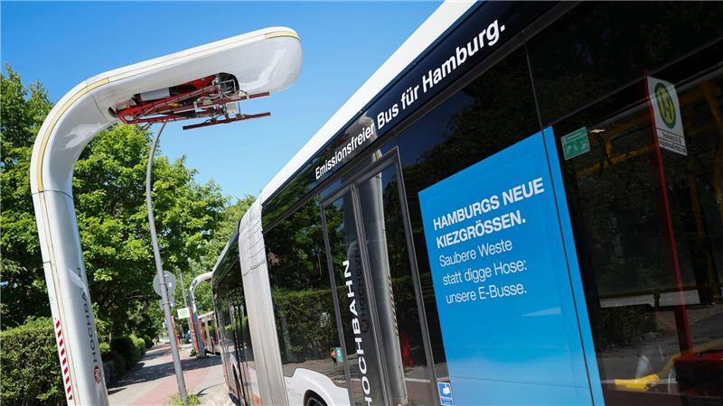 Die Zahl der Elektrobusse in deutschen Städten ist im vergangenen Jahr erneut gestiegen. (Archivbild)