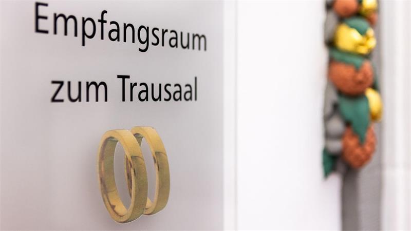 Historisches Tief bei Zahl der Hochzeiten - mehr Scheidungen Die Zahl der Hochzeiten fiel auf einen Tiefststand. (Symbolbild)
