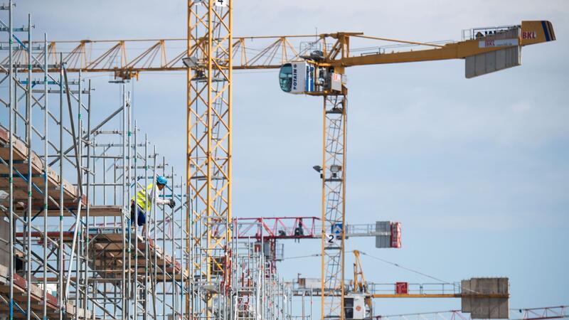 Die wahre Talfahrt im Wohnungsbau steht erst noch bevor Die Zahl der fertiggestellten Wohnungen hat sich seit dem Jahr 2021 kaum verändert.