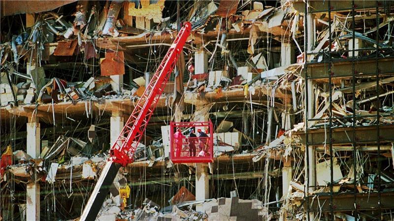 Clinton bei Gedenken an Oklahoma-Anschlag vor 30 Jahren Die Zerstörung bei dem Anschlag war riesig. (Archivbild)