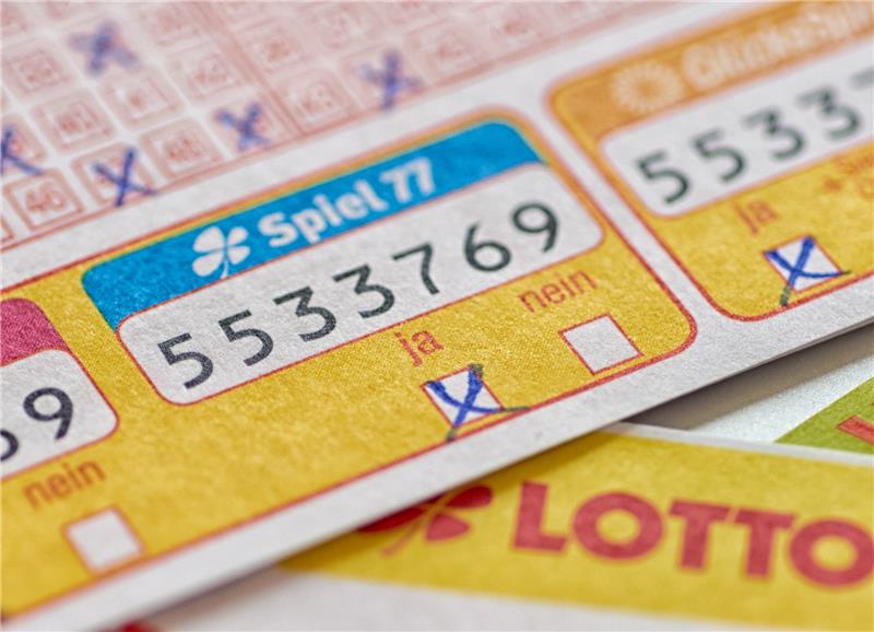 Lottospieler aus Hamburg gewinnt 777.777 Euro Die Zusatzlotterie 77 brachte einem Tipper aus Hamburg einen Gewinn von 777.777 Euro ein. Foto: Schlag und Roy GmbH/WestLotto/obs