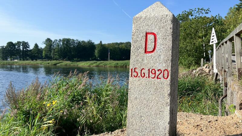 Deutsch-dänische Grenze - Kommission überprüft Markierungen Die alle zehn Jahre stattfindende Grenzinspektion ist zugleich Gelegenheit, sich zu treffen und die gute Zusammenarbeit über die Grenze hinweg zu pflegen.