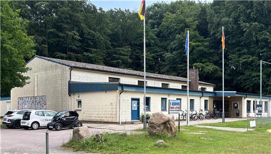 Die alte Mehrzweckhalle in der Ortsmitte hat sich als beliebter Treffpunkt für die Agathenburger etabliert.