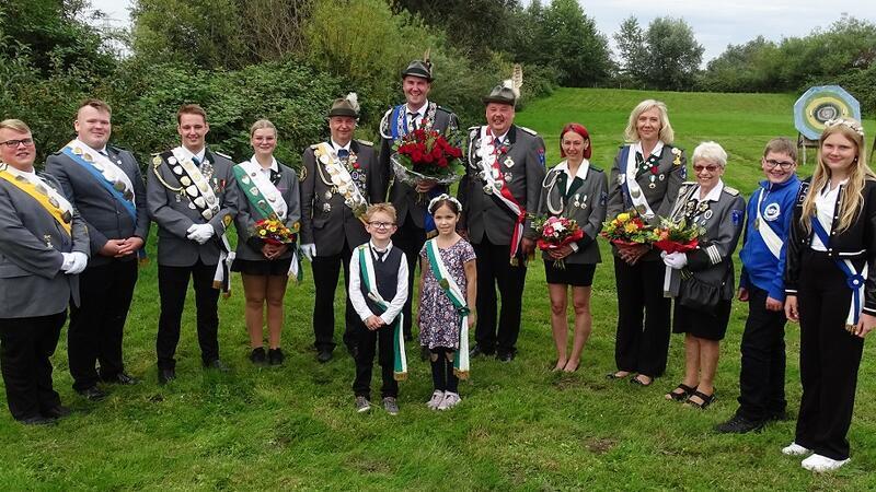 Stader Schützenverein feiert sein 170. Schützenfest Die amtierenden Würdenträger des Stader Schützenvereins.