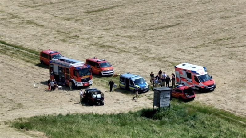 Suchhund Paula erschnüffelt vermissten 93-Jährigen im Harz Die aufwändige Suchaktion dauert mehrere Stunden.