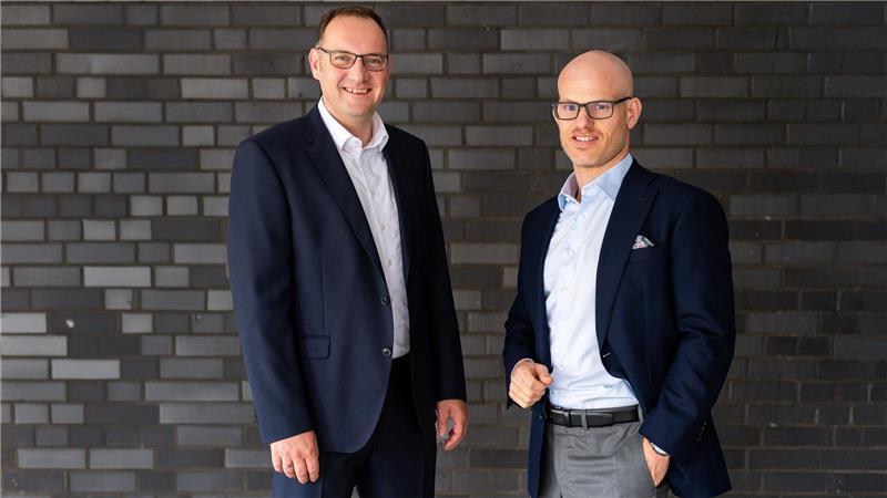 Paypal war gestern: Worauf die Kreissparkasse Stade heute setzt Die beiden Chefs der Kreissparkasse: Berend Bohlen (rechts) und Matthias Lühmann. Sie sehen ihr Kreditinstitut auf gutem Kurs.