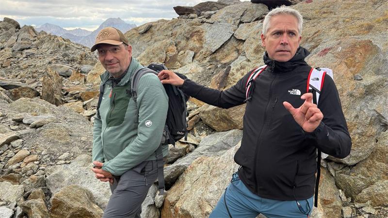 Irrweg als Glücksfall: Wie Ötzi zur Weltsensation wurde Die beiden Kriminalisten Oliver Peschel und Alexander Horn haben für ihre Recherchen häufig den Tatort besucht.