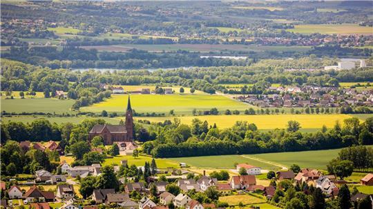 Die beiden Toten wurden in Steinbergen bei Rinteln an der Weser gefunden. (Archivbild)
