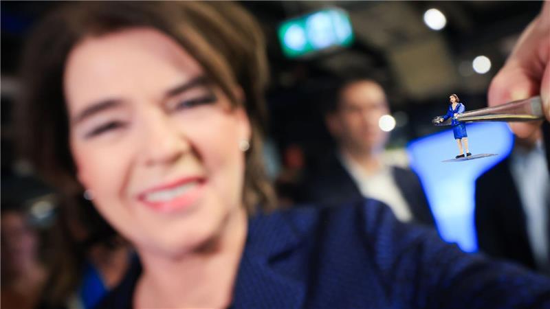 „Tagesschau“-Sprecherin Susanne Daubner wird 65 Die beliebte Moderatorin präsentiert die ARD-Nachrichtensendung im Hamburger Miniatur Wunderland (Archivbild).